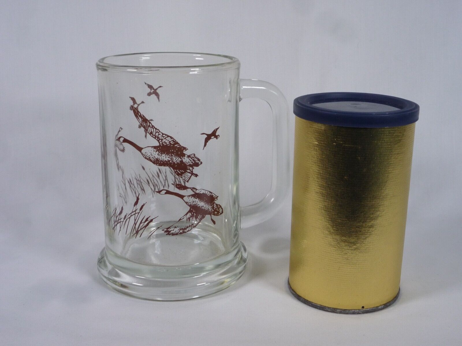 Vintage Avon 1982 THE PERFECT COMBO-Mug Decorated Geese, Grass & Gourmet Popcorn