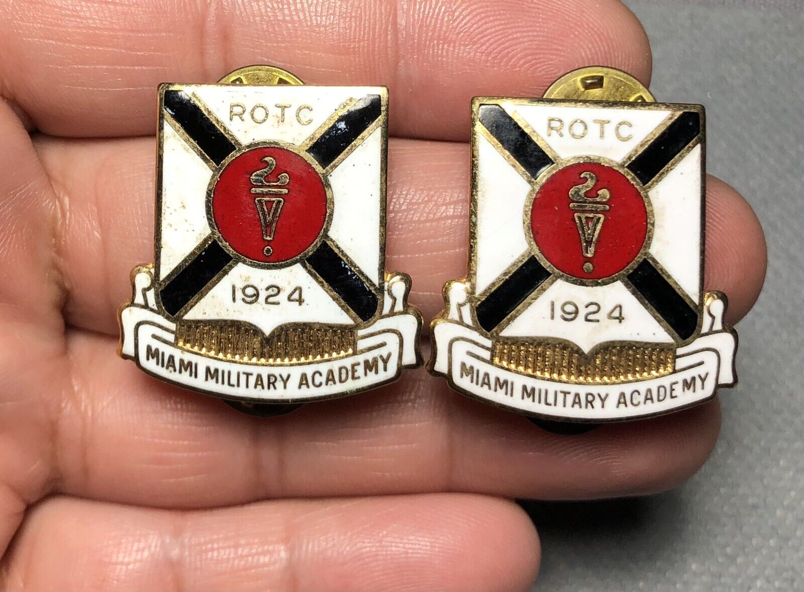 2 Vintage AUTHENTIC MIAMI MILITARY ACADEMY ROTC SCHOOL DI DUI UNIT INSIGNIA NH