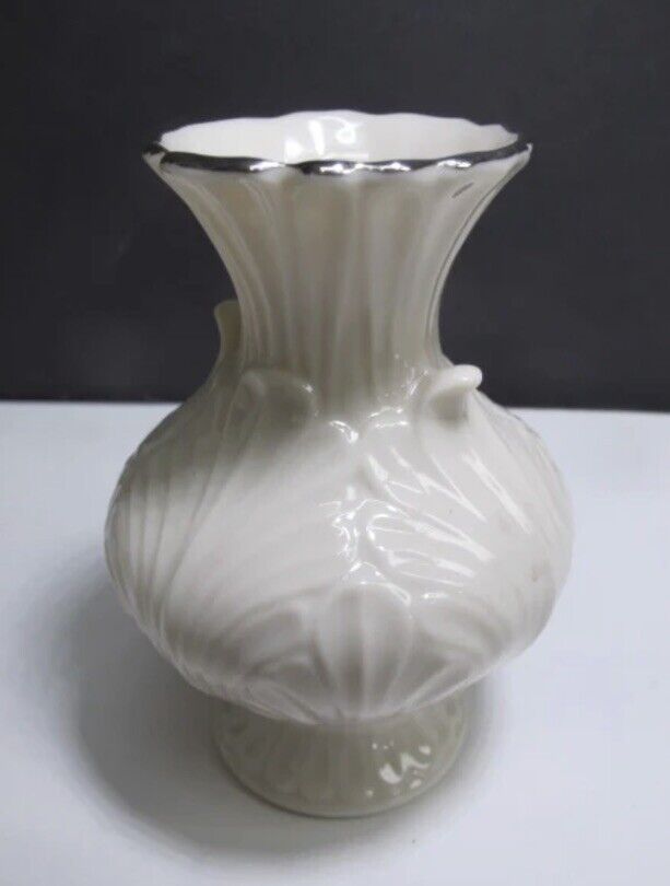 Vintage Lenox Porcelain Elfin Collection Sculptured Leaves Ivory Cream Bud Vase