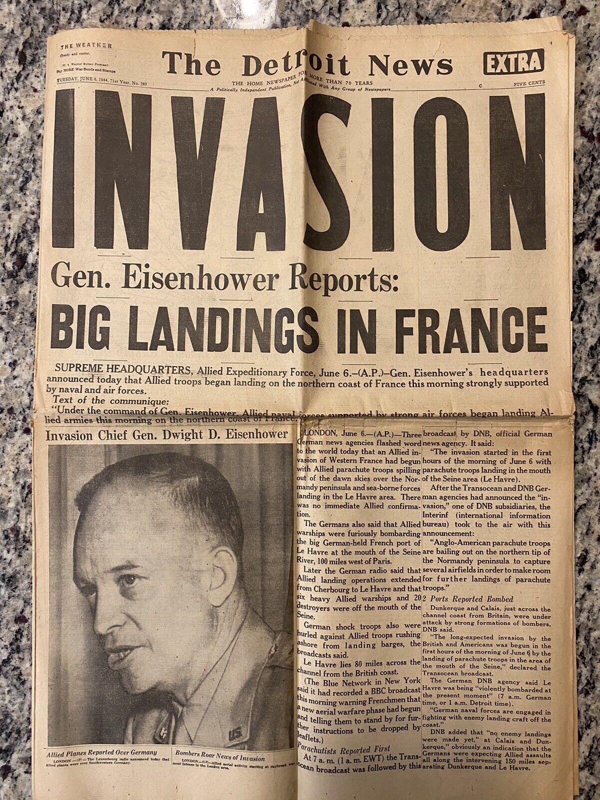 WWII Newspaper The Detroit News INVASION June 6, 1944 w/ Map 8 Page Section
