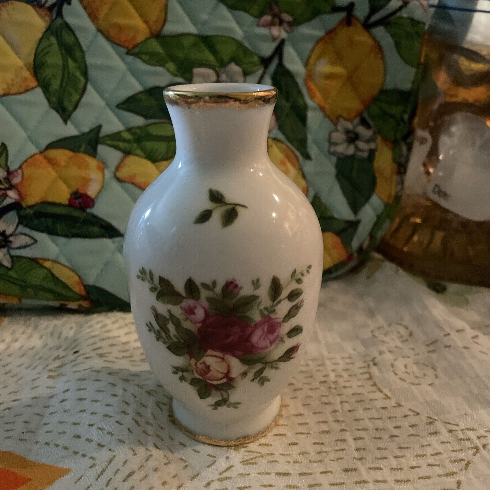 Vintage Royal Albert Bone China Old Country Roses Small Bud Vase  4.5\