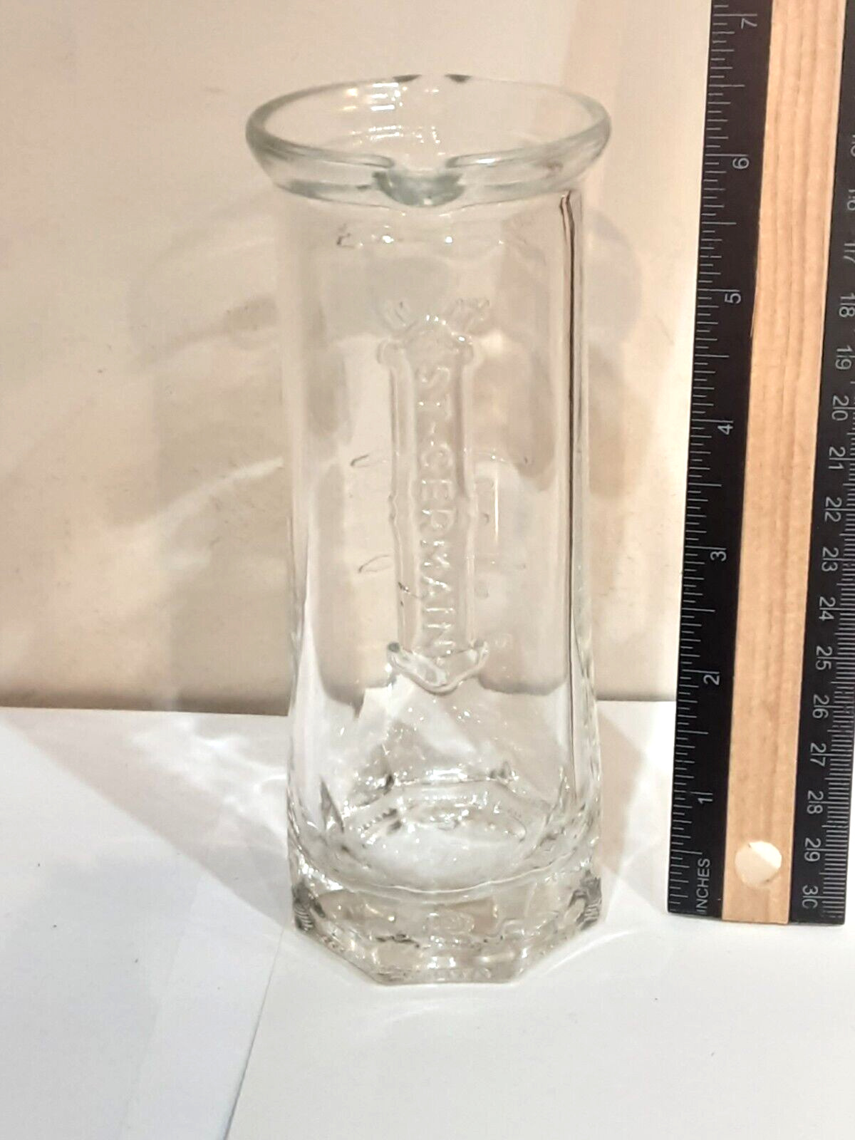 ST. GERMAIN GLASS COCKTAIL MEASURING MIXING CYLINDER PITCHER 6.5\