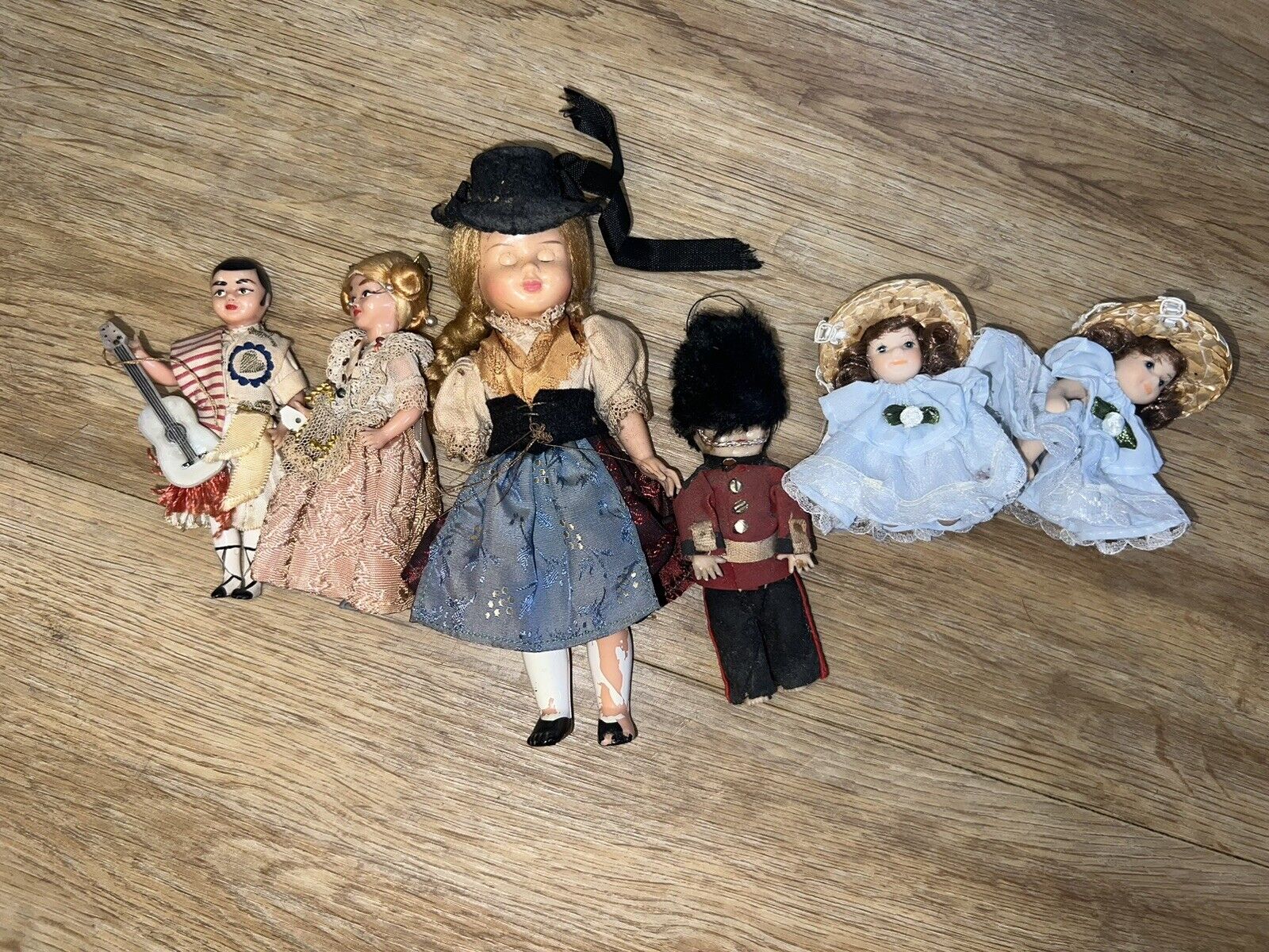 vintage Cloth/porcelain figurines 
