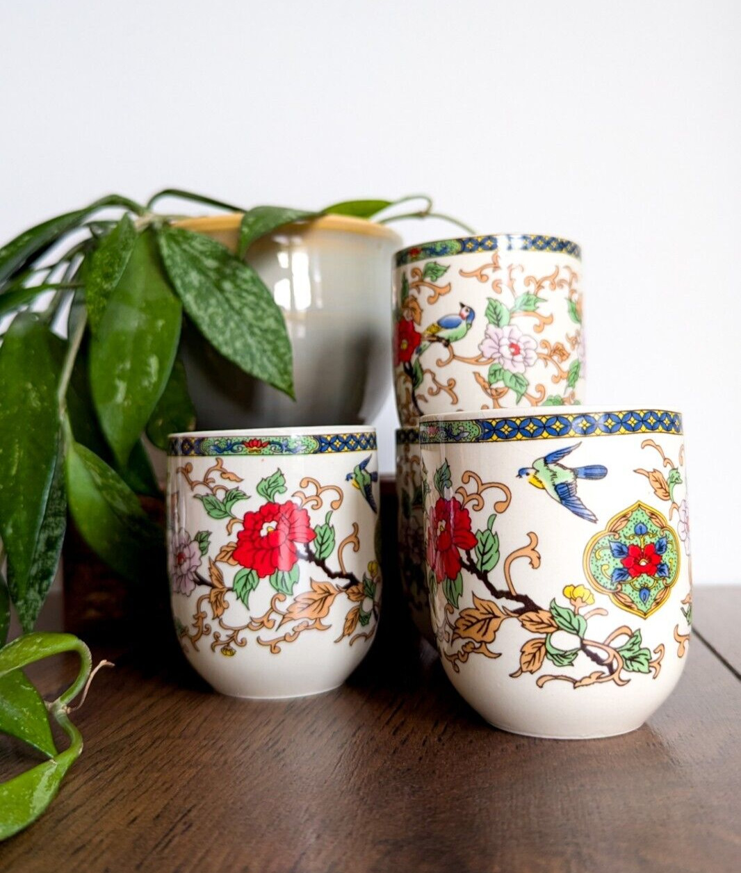 Vintage Oriental Porcelain Floral Yunomi Teacup Set of Four (Marked)