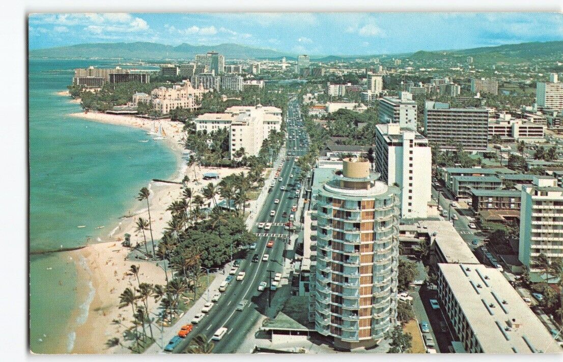 1970s Circle & Biltmore Hotels~Kalakaua Ave. Waikiki~Chrome Postcard Hawaii -HC