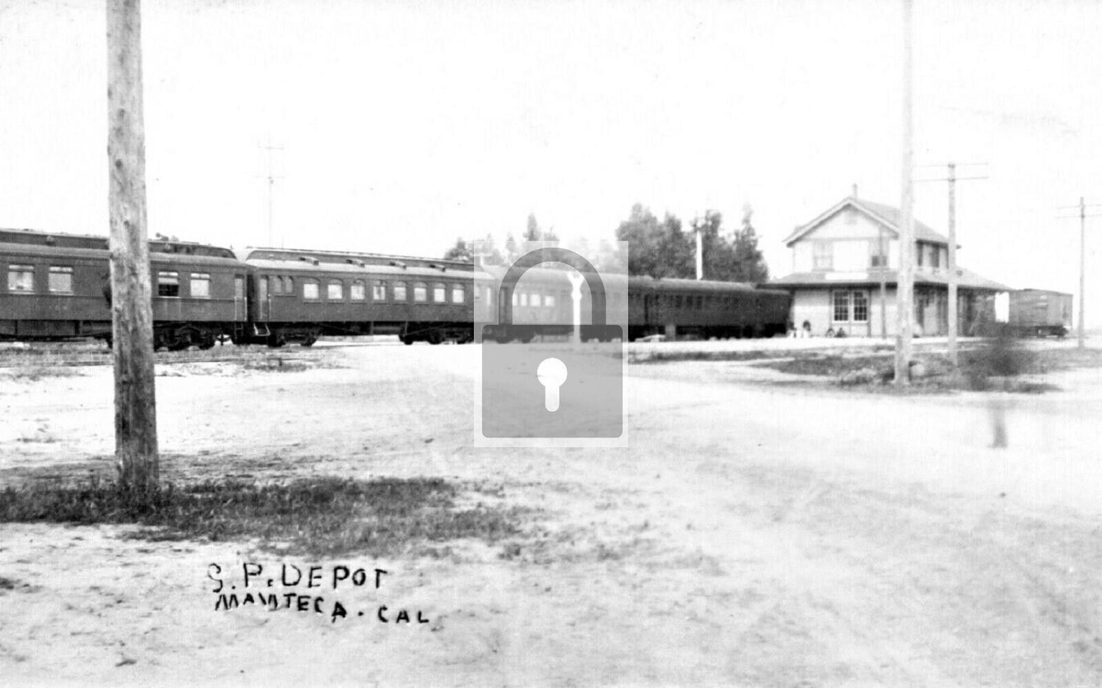 Railroad Train Station Depot Manteca California CA Reprint Postcard