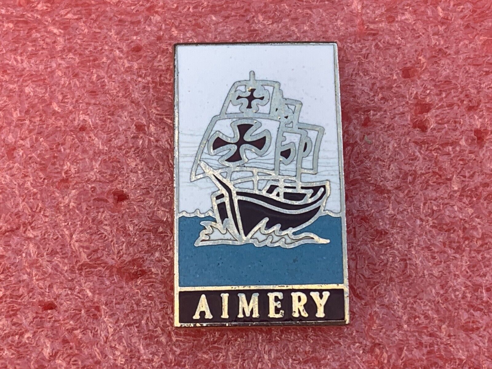 T34 pins COLOMB 1492 AMERY French Sparkling Wine WHITE LIMOUX Lapel pine