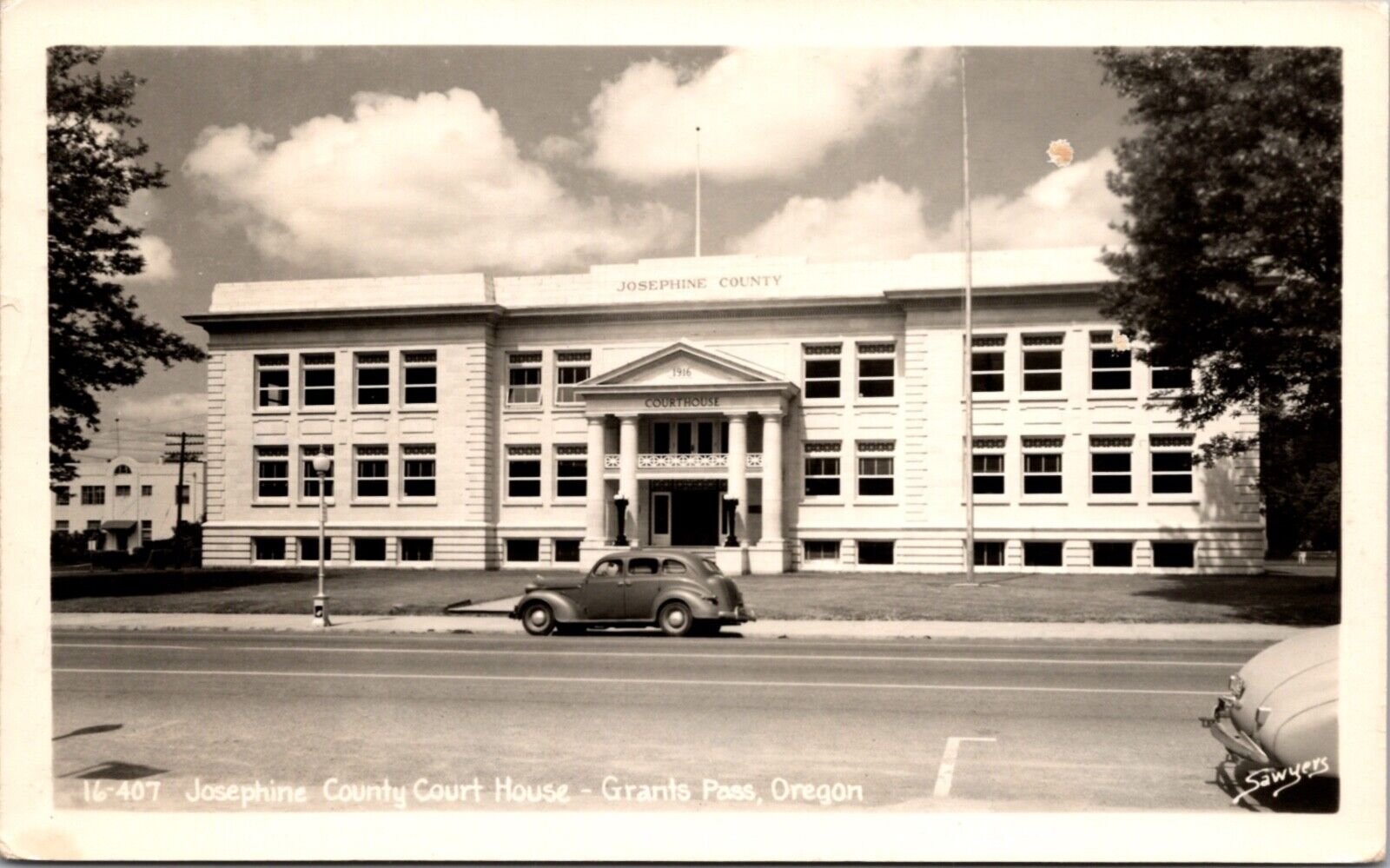 Real Photo Postcard Josephine County Court House in Grants Pass, Oregon