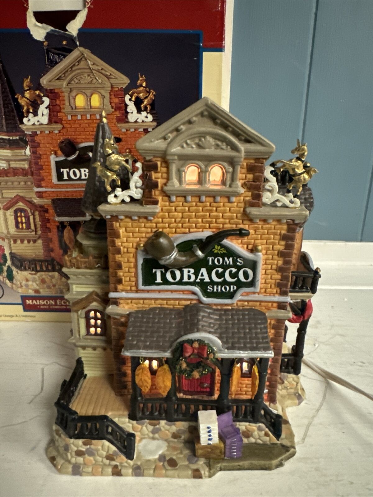 Lemax Plymouth Corners Tom's Tobacco Shop and Cigar Store RARE Christmas Village
