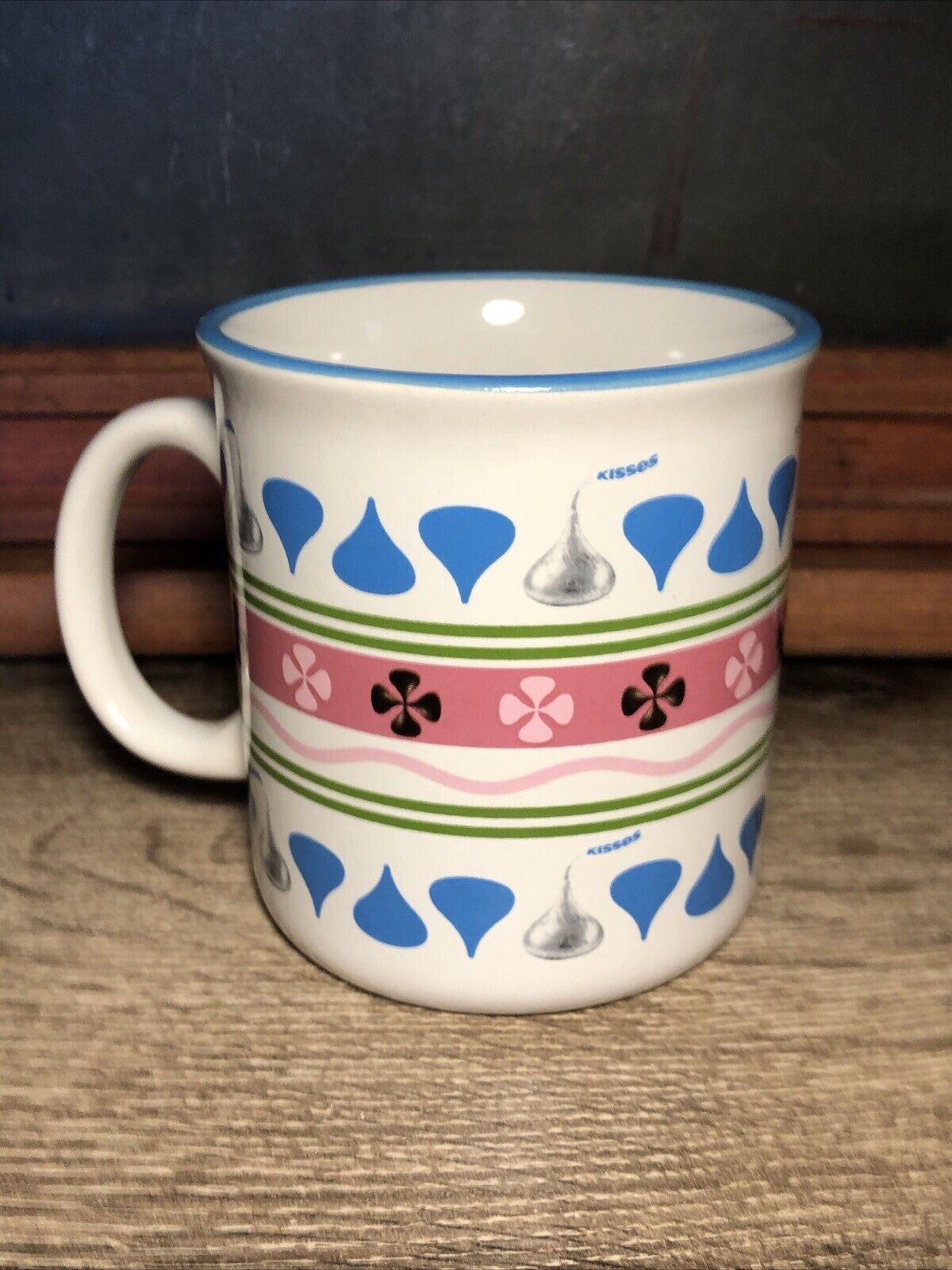 Galerie Hershey\'s Mini Kisses Coffee Mug Cup Blue Pink Chocolate 3.75”
