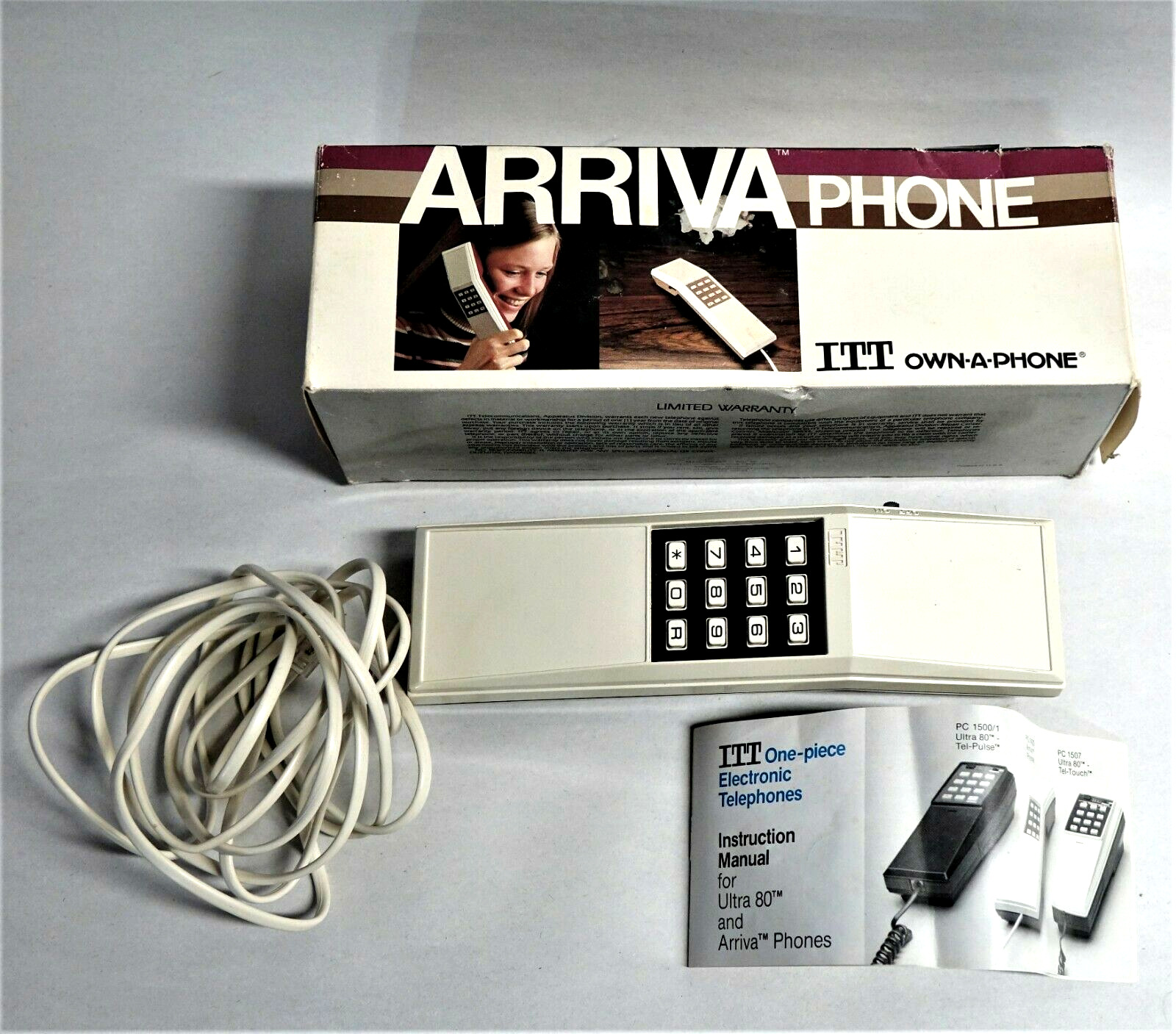 Vintage 1982 ITT ARRIVA One Piece Desktop Telephone No. PC1400 Cocoa Brown Rare