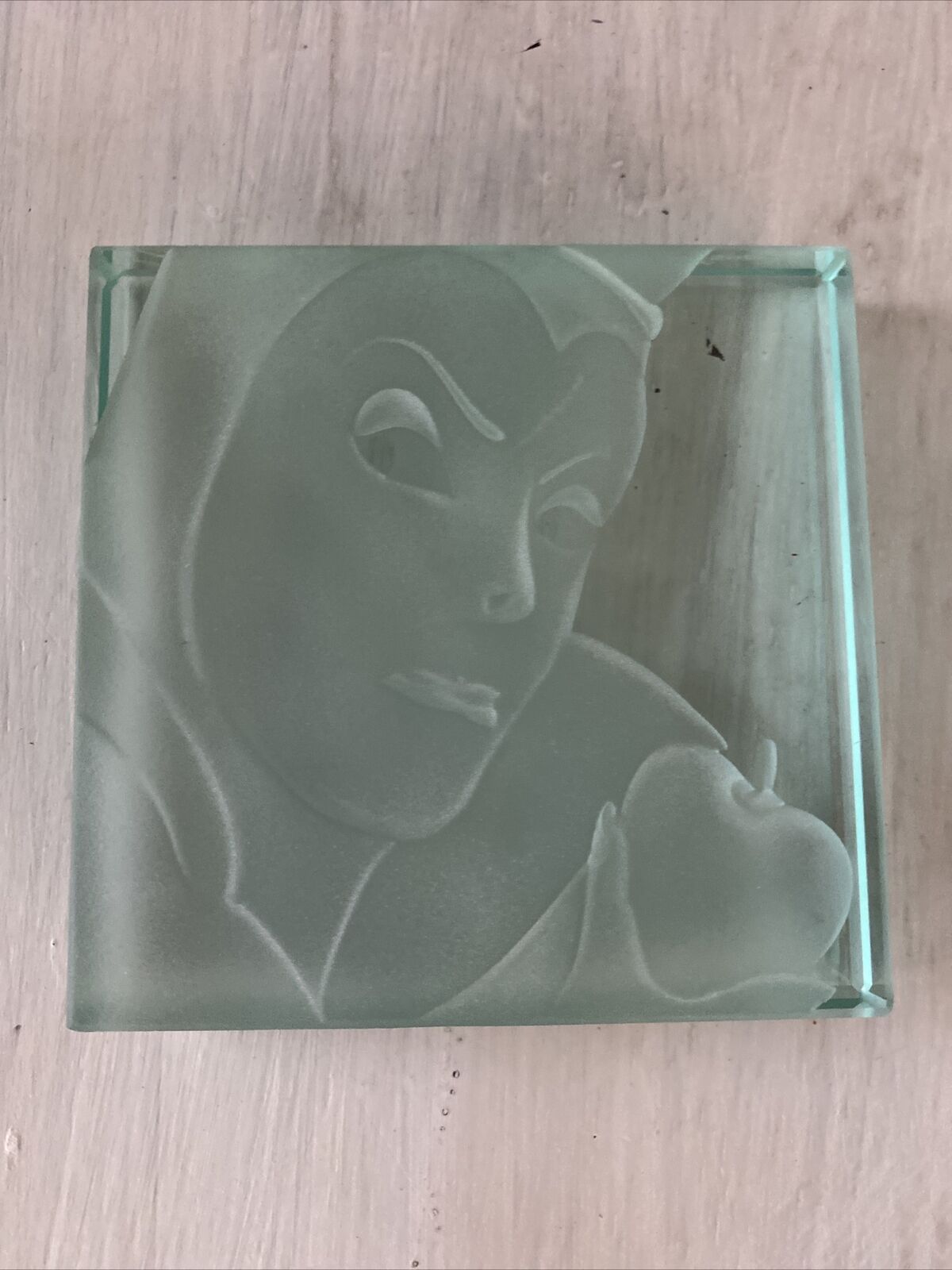 DISNEY #6/1000 R. GUENTHER Evil Queen Snow White  Etched GLASS PAPERWEIGHT