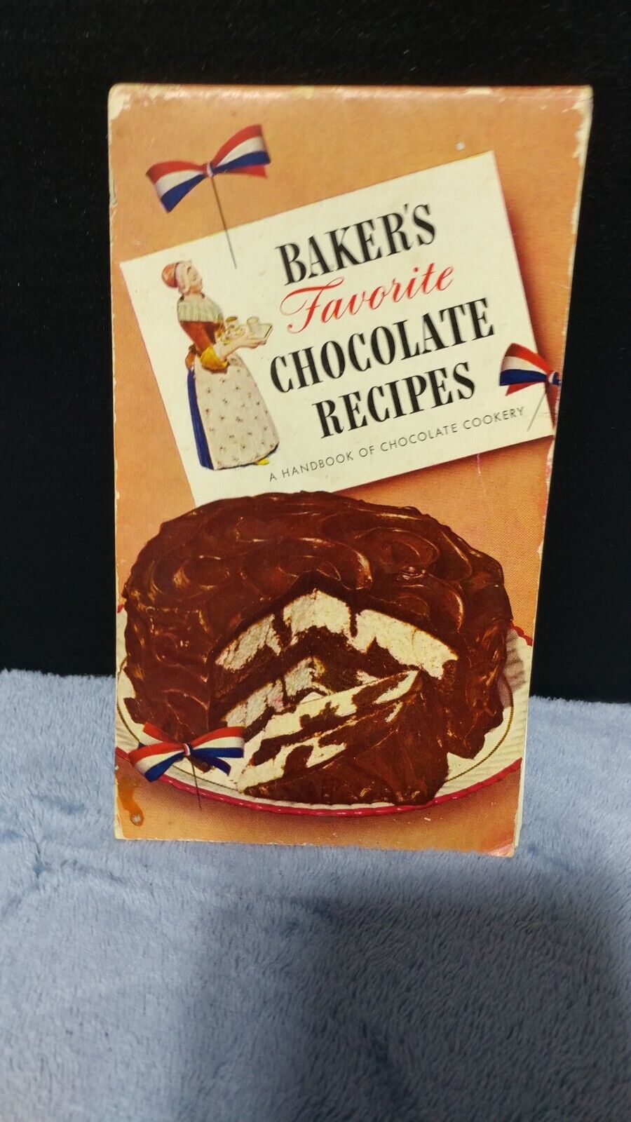 Bakers Favorite Chocolate Recipes Vtg Cook Food Sweets Treats Softback Guidebook