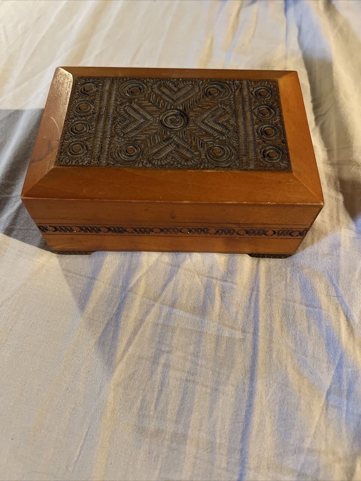 VINTAGE HAND CARVED WOODEN BOX  MADE IN POLAND TOP HAS HEARTS  . TRINKET JEWERLY