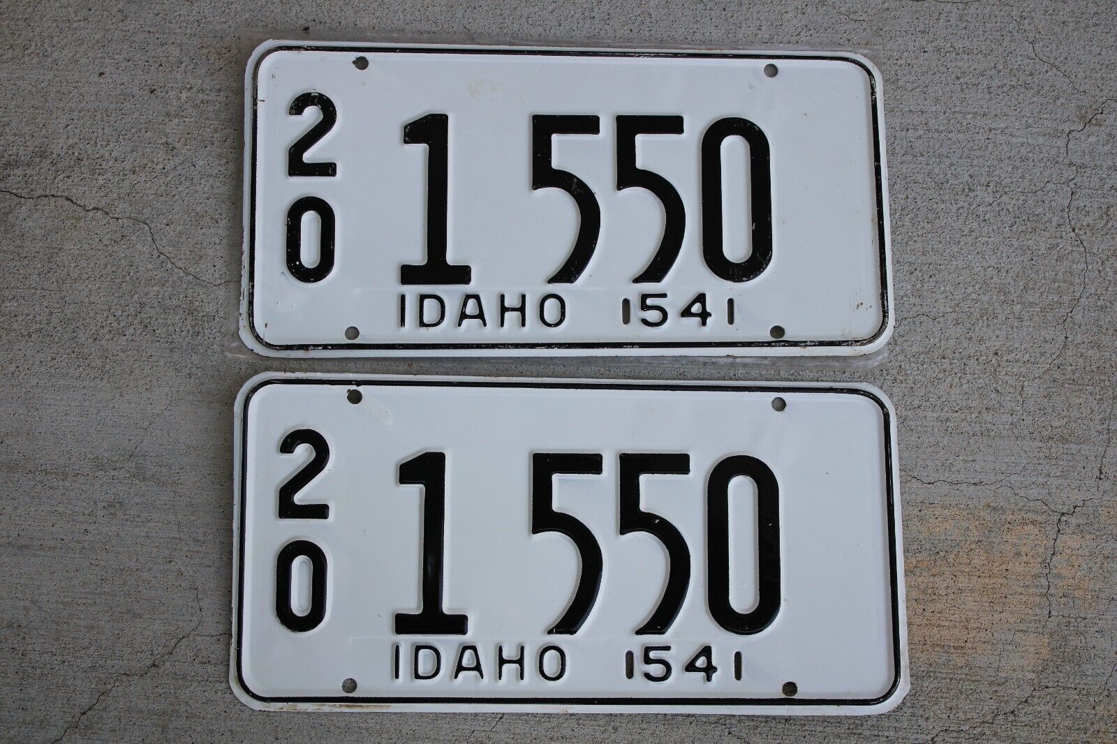1954 Idaho License Plate - PAIR DMV clear Beautiful originals
