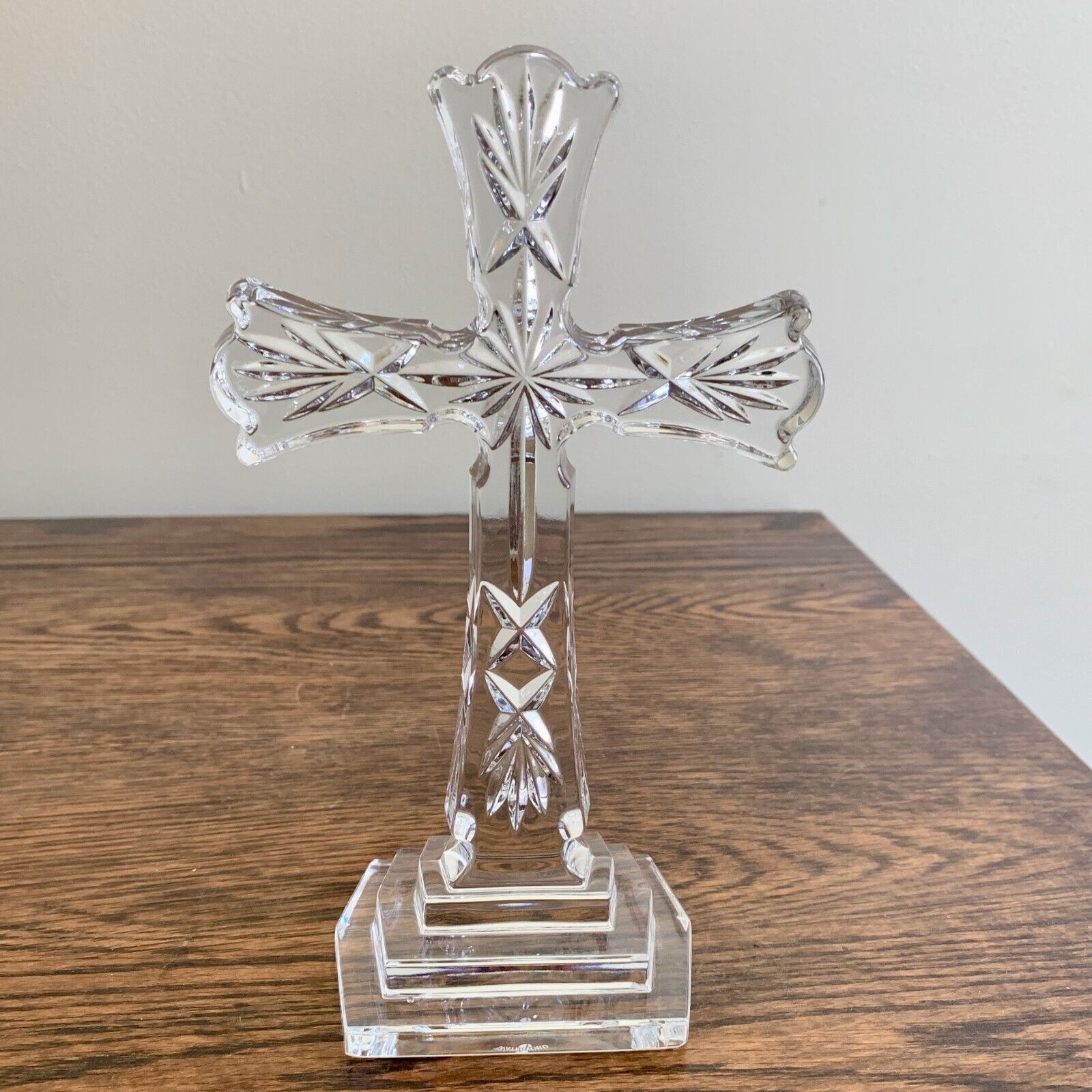 EXCELLENT Waterford Crystal Standing Cross 8\