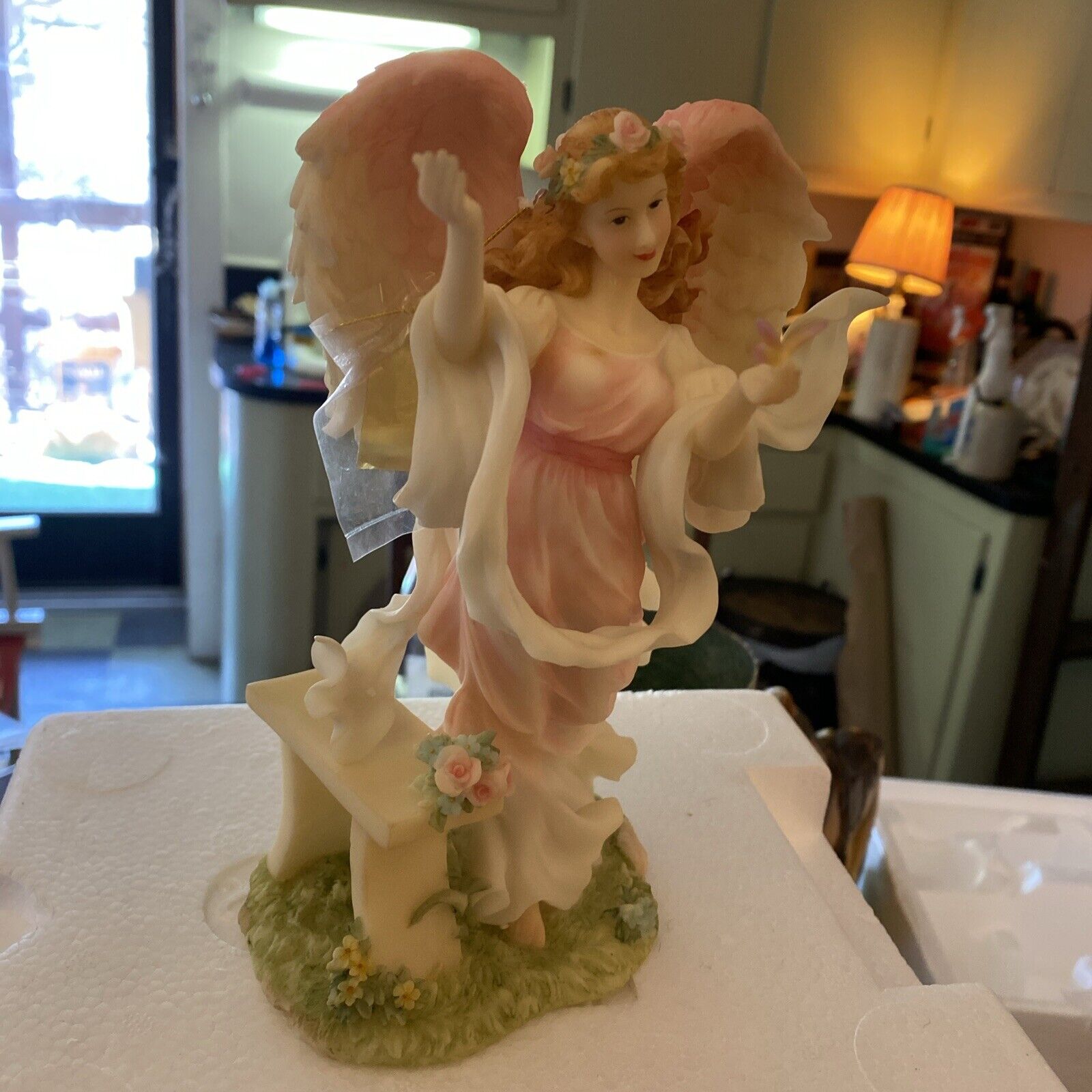Seraphim Classics Angel Figurine Amanda Sharing The Spirit  #81530 Roman 1999