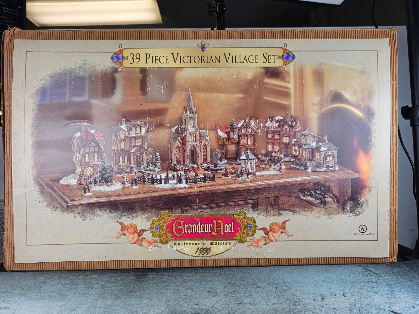 39 Piece Victorian Village Set-Grandeur Noel - Collector's Edition 1999