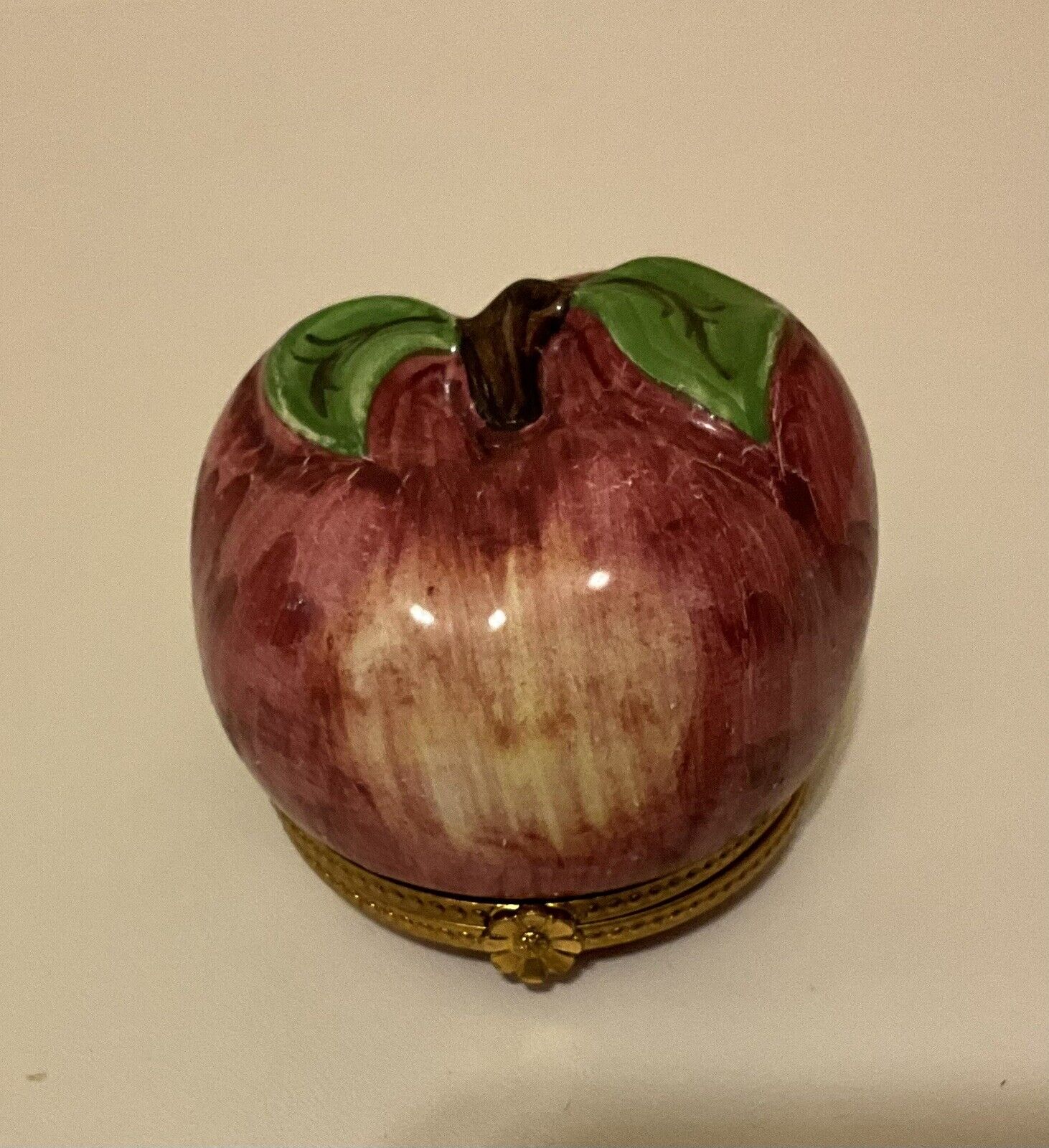 Limoges Apple Rochard Peint Main  Trinket Box France Hand Painted