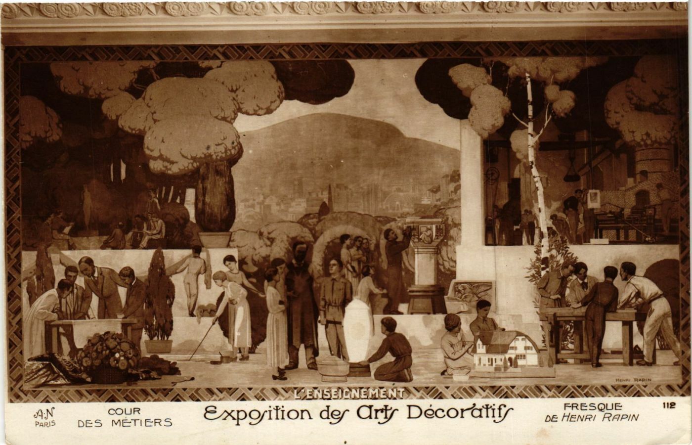 CPA PARIS EXPO 1925 Cour des Métiers Fresque (861841)
