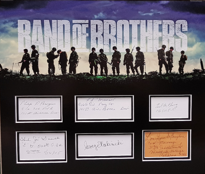 BAND OF BROTHERS VETERANS Signed 46x40cm Photo Display EASY COMPANY COA