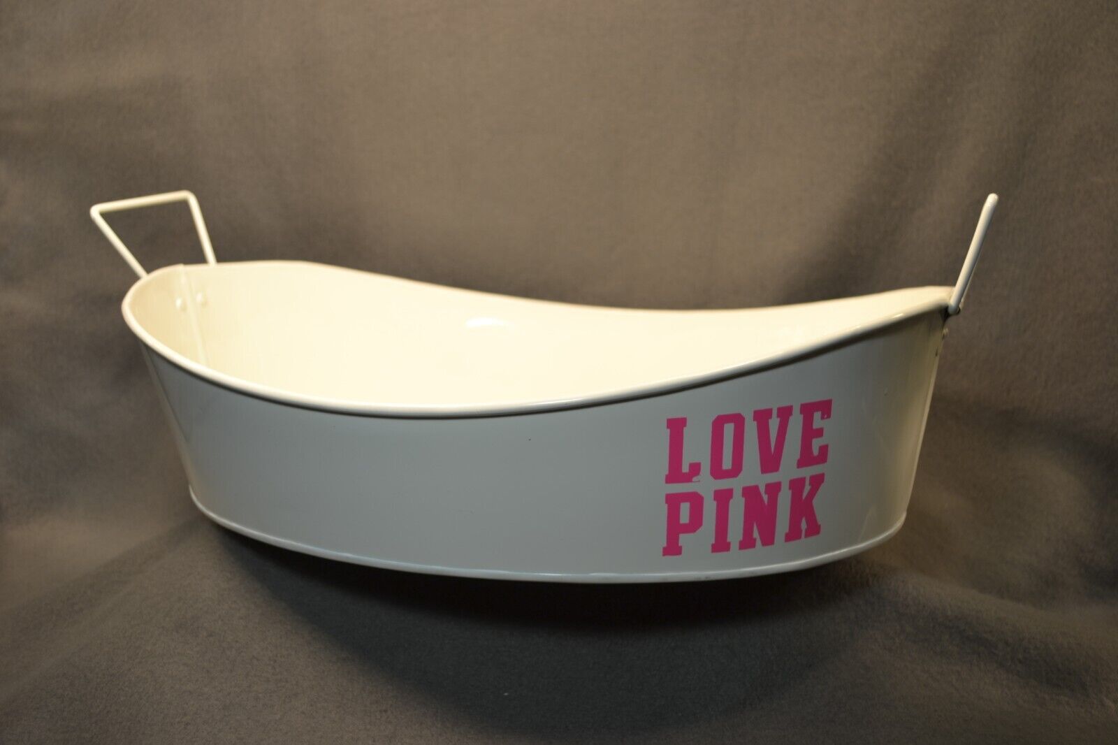 LOVE PINK Victoria\'s Secret White Oval Tin Store Display 16\