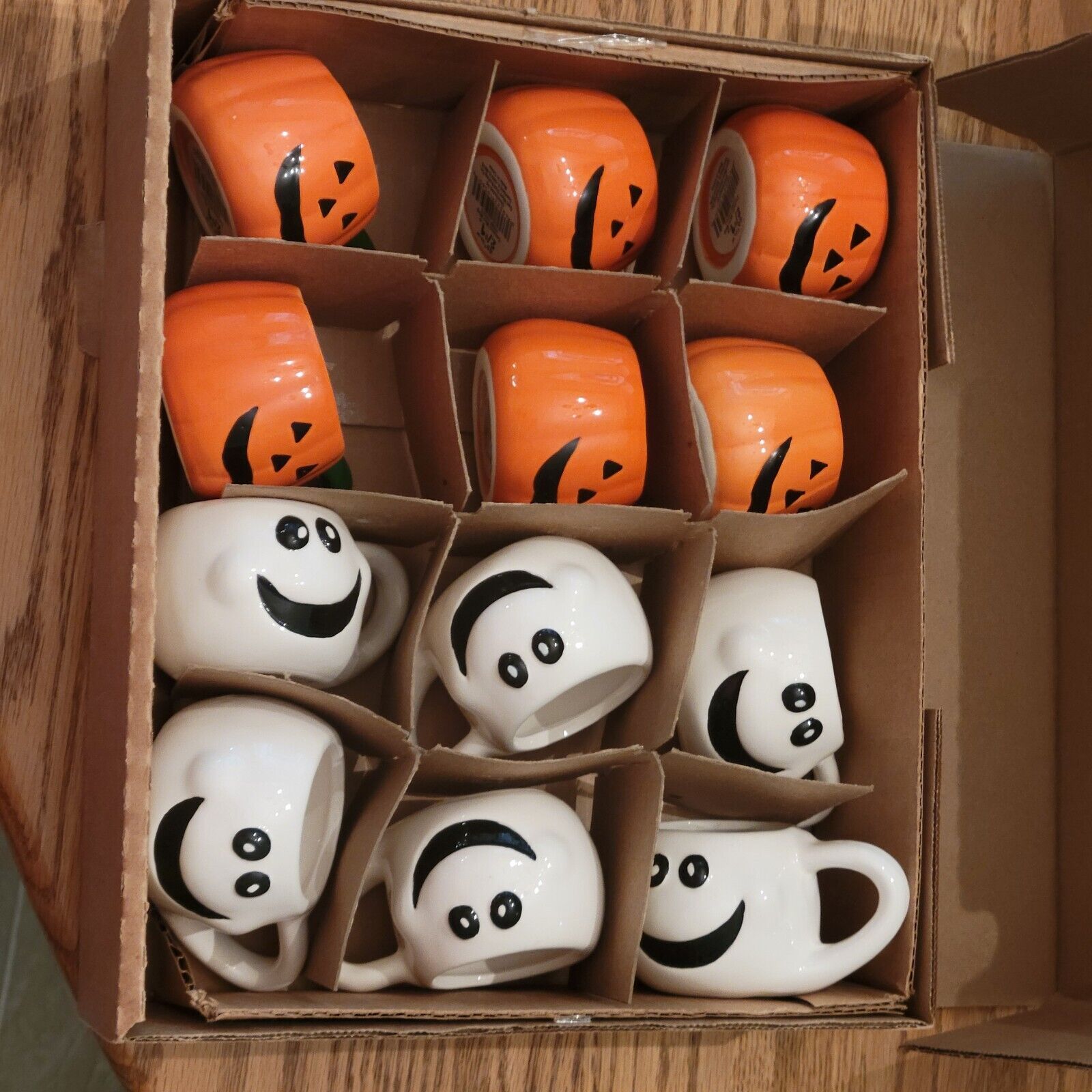 VTG Halloween Ceramic  Mini Party Mugs Lot Of 12 x 2oz (6 Pumpkin, 6 Ghost)