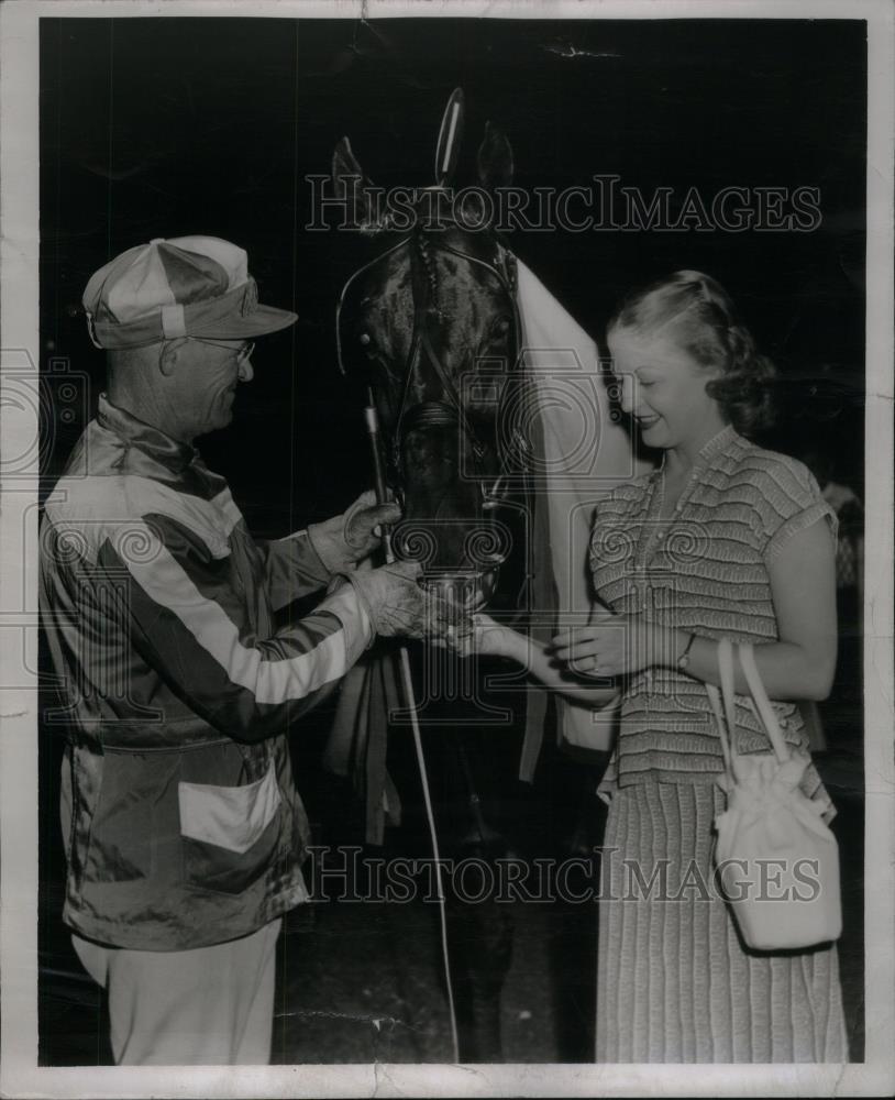 1950 Press Photo Horse Races/Armstrong Abbe/Detroit - RRU43647