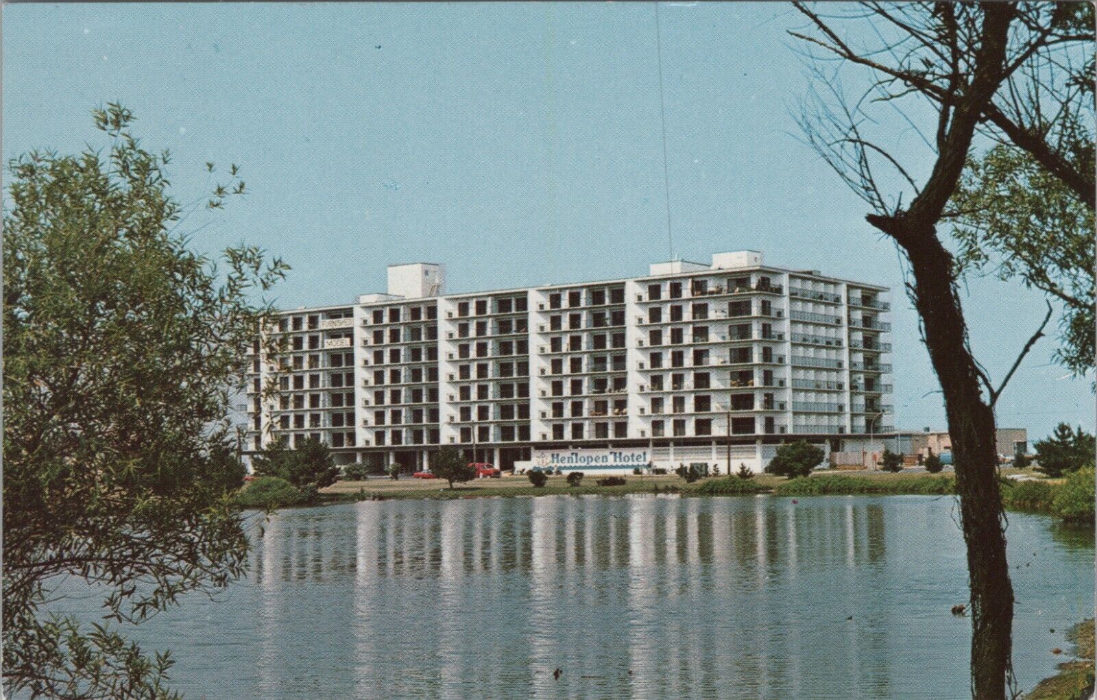 Henlopen Hotel, Rehoboth Beach, Delaware c1960-70s Postcard B3768.4 MR ALE P&P