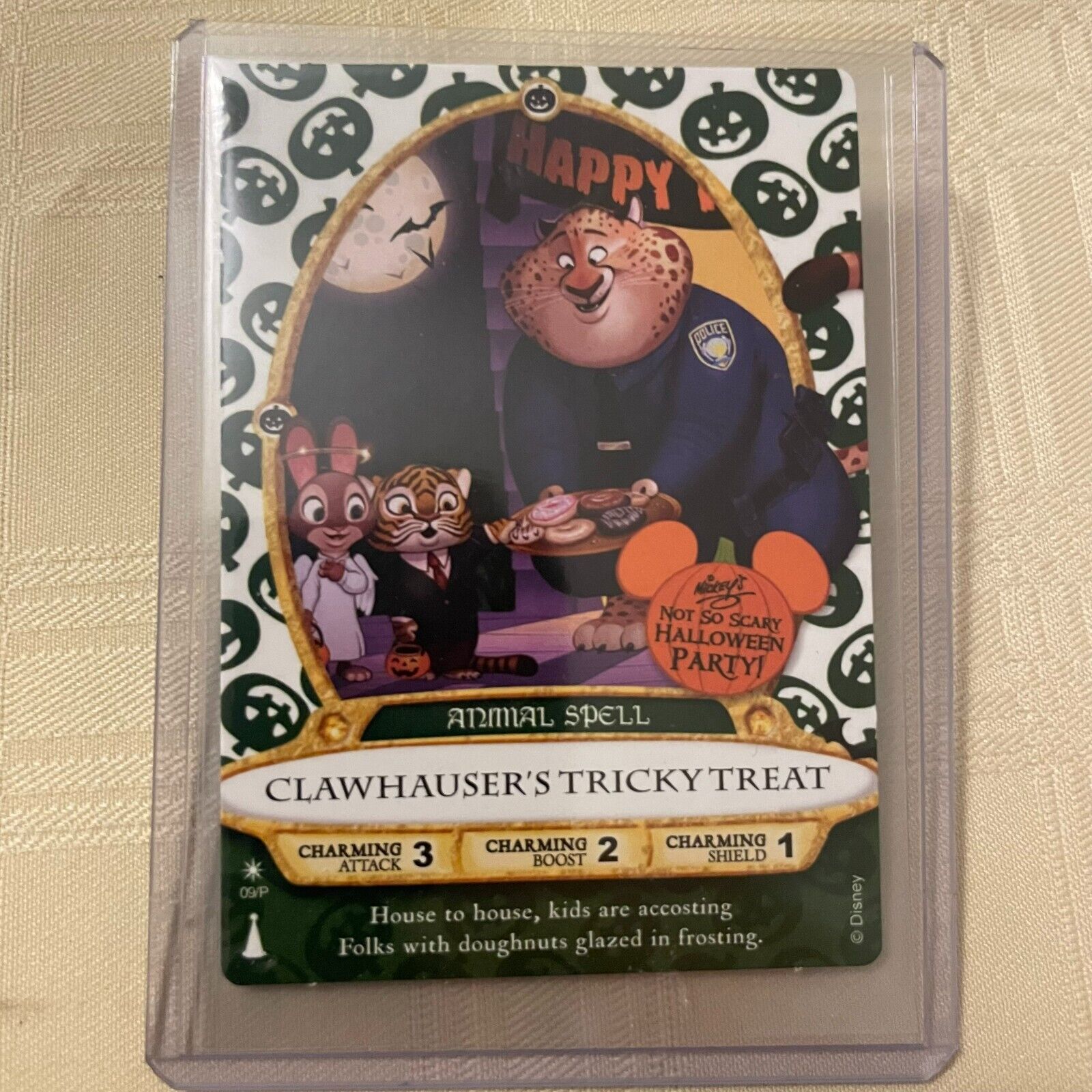 Disney Sorcerers of the Magic Kingdom p09 Clawhauser SOTMK card MNSSHP 2016