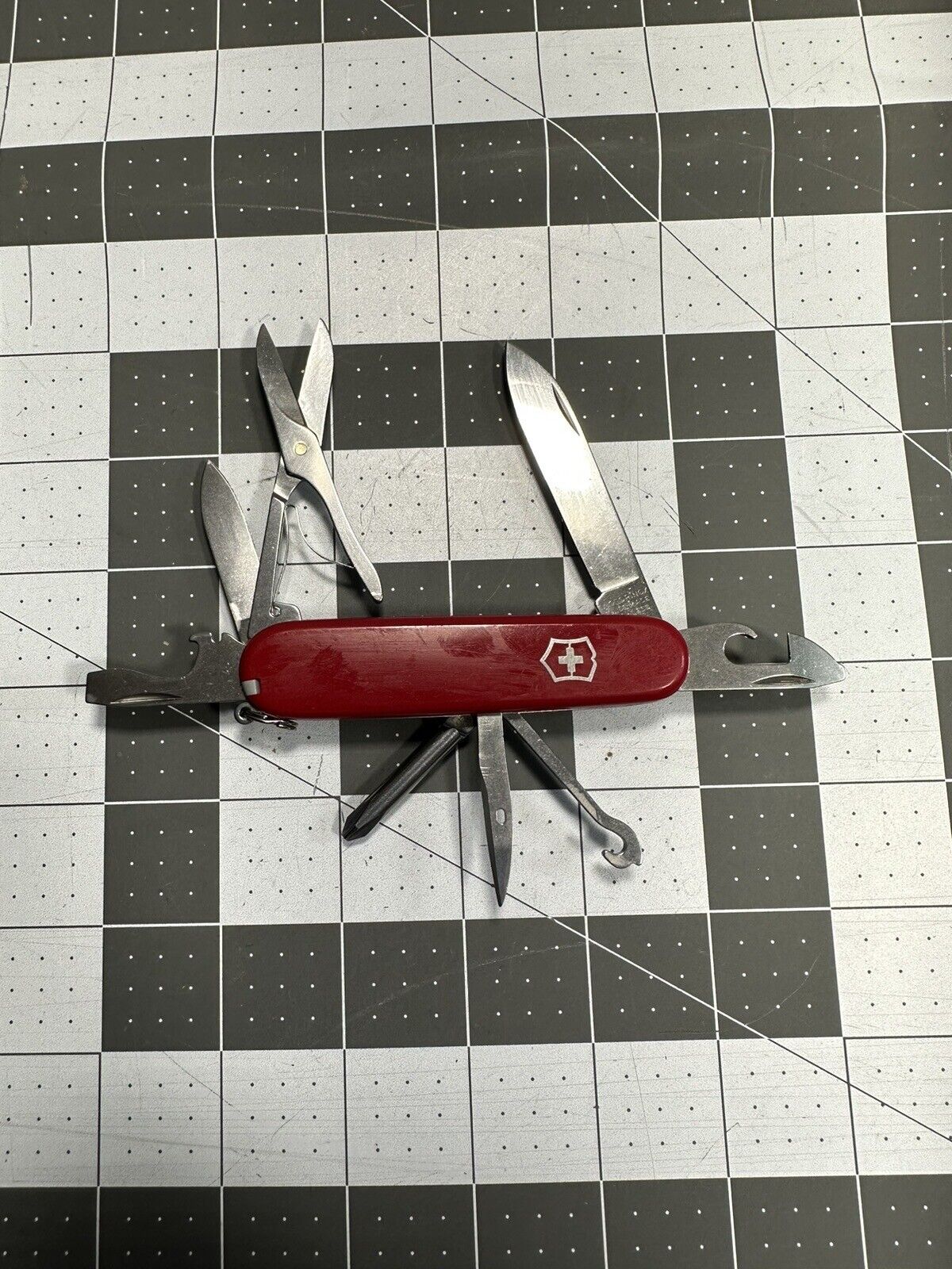 Victorinox Super Tinker Swiss Army Pocket Knife Red 91MM 4201