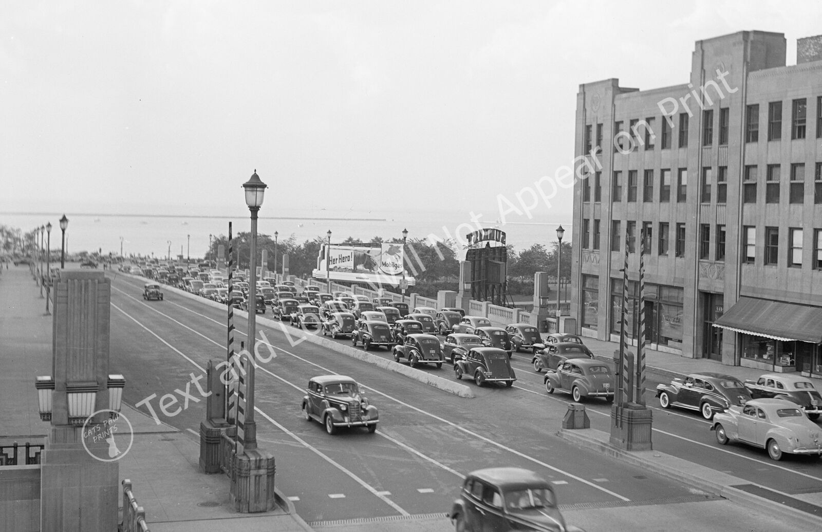 1941 Traffic on North Shore Blvd, Chicago, Illinois Old Photo 11\
