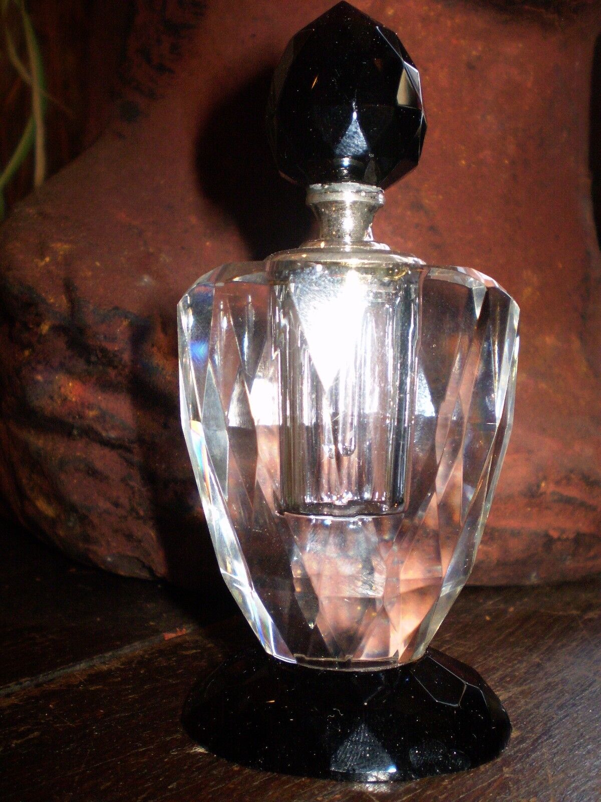 Gorgeous Vintage French facetted crystal perfume bottle, great condition