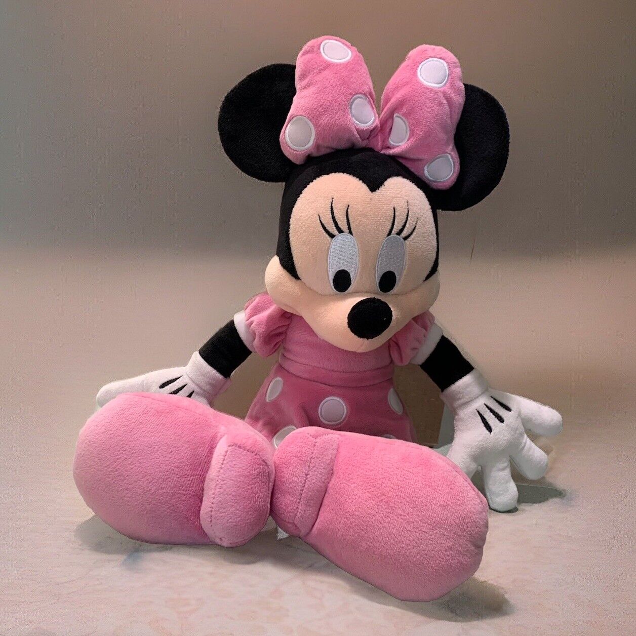 Disney MINNIE MOUSE Plush Pink Polka Dot Dress Stuffed Animal Toy Doll 15\