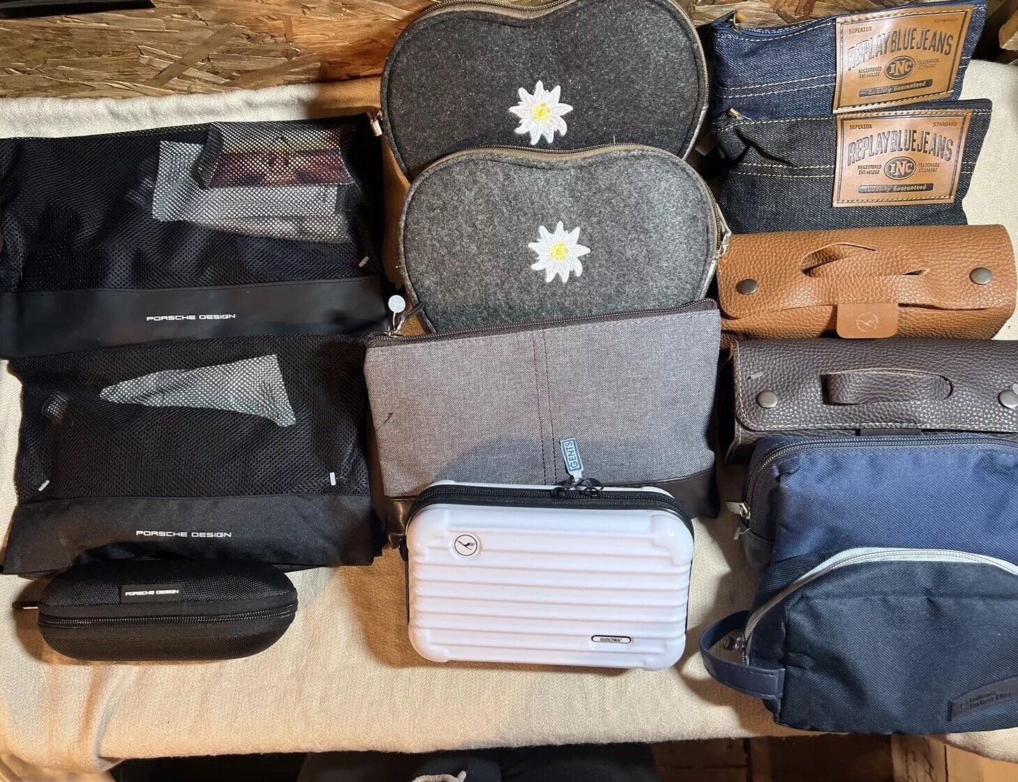 Lufthansa Airlines Big Collection Amenity Kit