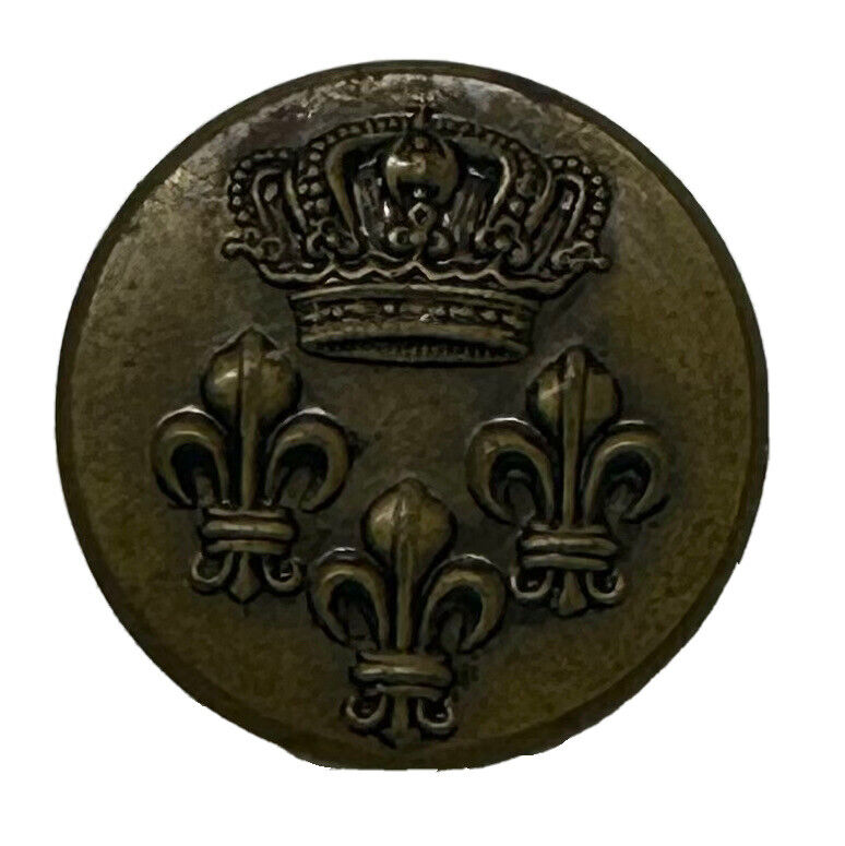FRENCH 18TH CENTURY MILITARY OR ROYAL AUTHORITY BUTTON