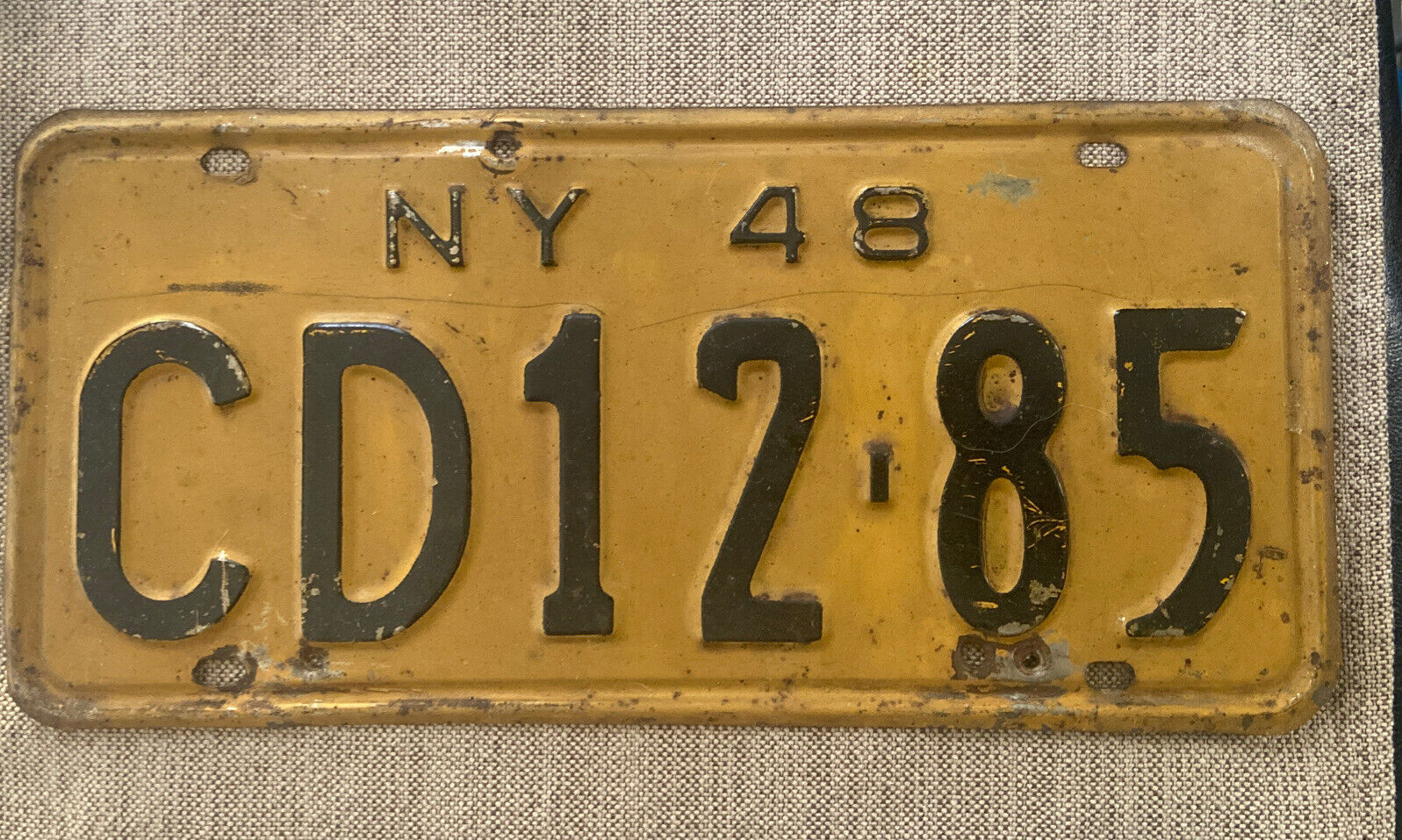 Good Solid 1948 NEW YORK  LICENSE PLATE  See My Other Plates