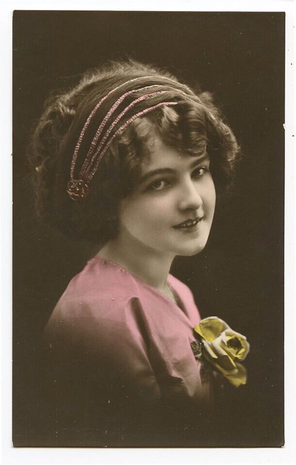 c 1912 Glamour Glamor PRETTY YOUNG LADY Fashion photo postcard