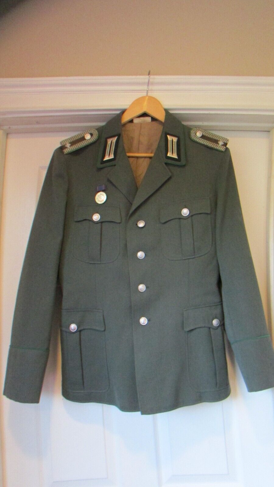 RARE OBSOLETE  Post WW2 East German Military  CUSTOMS Officer Uniform w/Medal
