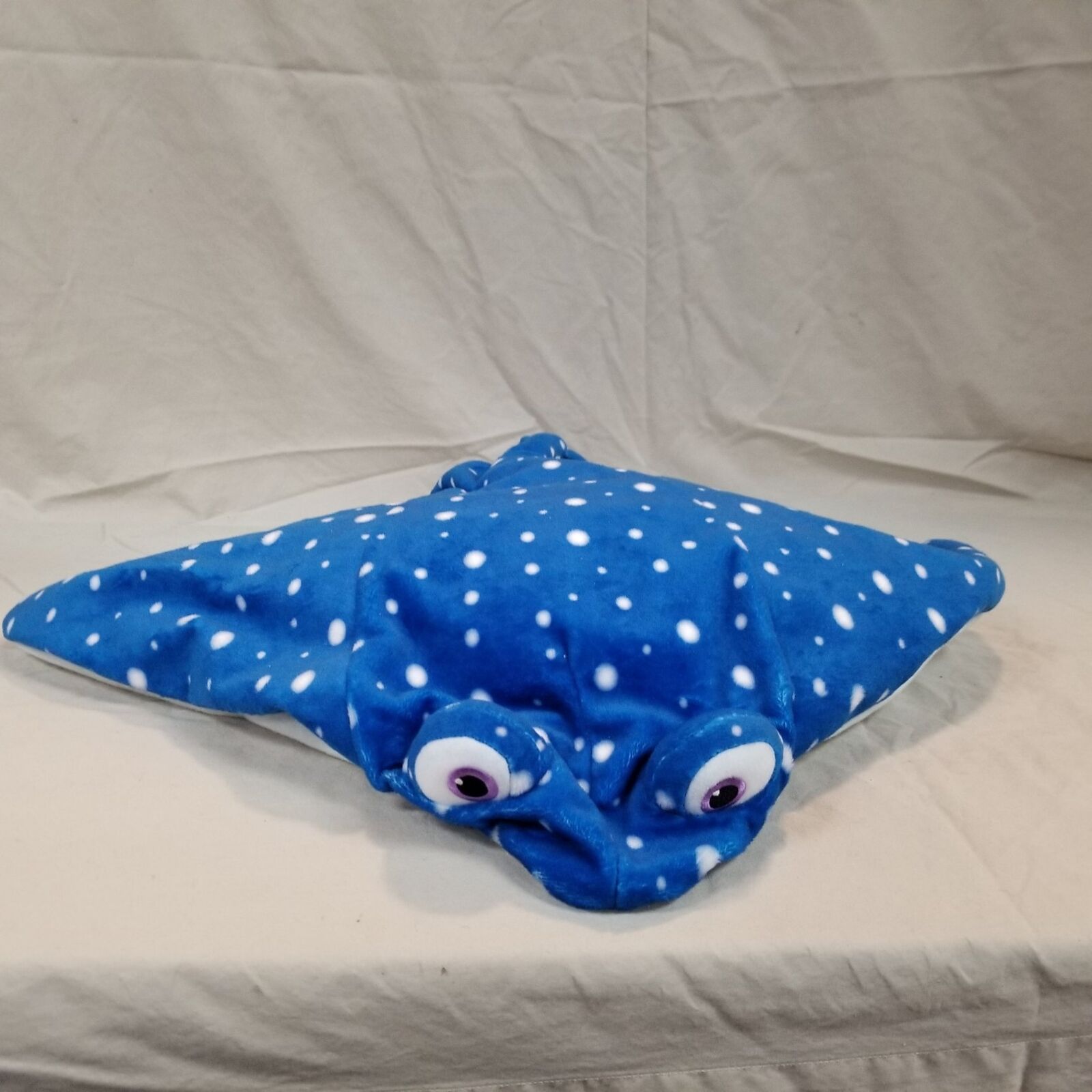 Disney Store Mr. Ray Stingray 24” Stuffed Animal Plush Finding Dory Nemo