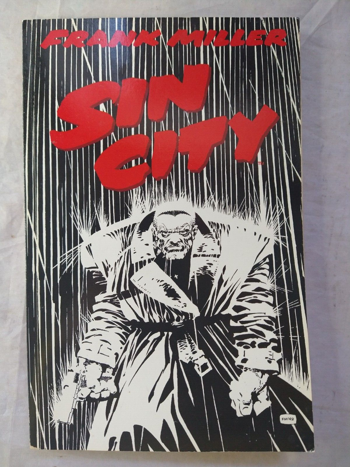 Sin City First Edition Paperback 1992 Frank Miller Dark Horse Comics
