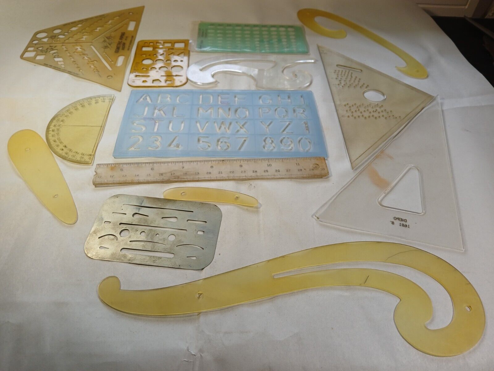 Vtg Drafting Templates , Lot Of  14/ Isometric Piping, Ellipses Jr., Diego Etc.