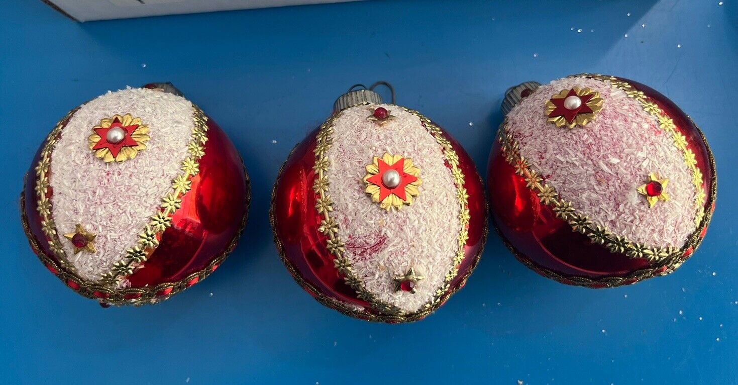 Vintage Lot 3 Christmas Ball Ornaments Red Sugared Frosted GREAT CONDITION LOOK