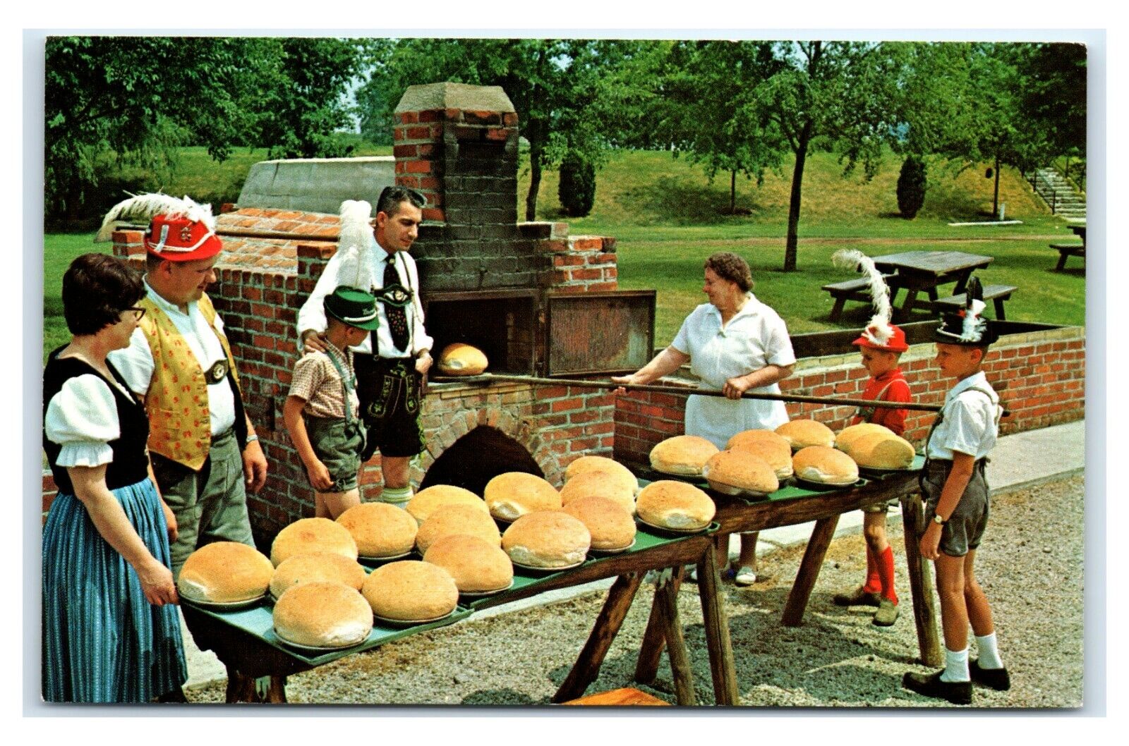 Postcard Frankenmuth Bavarian Inn, MI outdoor oven bread E19