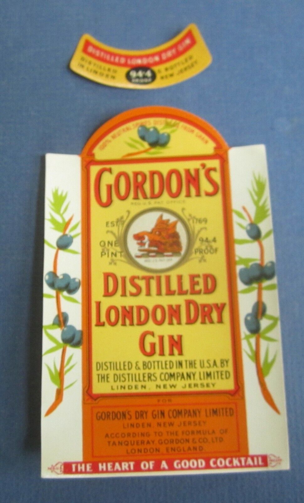 2 Old Vintage - GORDON\'S London Dry GIN - LABELS - ONE PINT - Linden N.J.