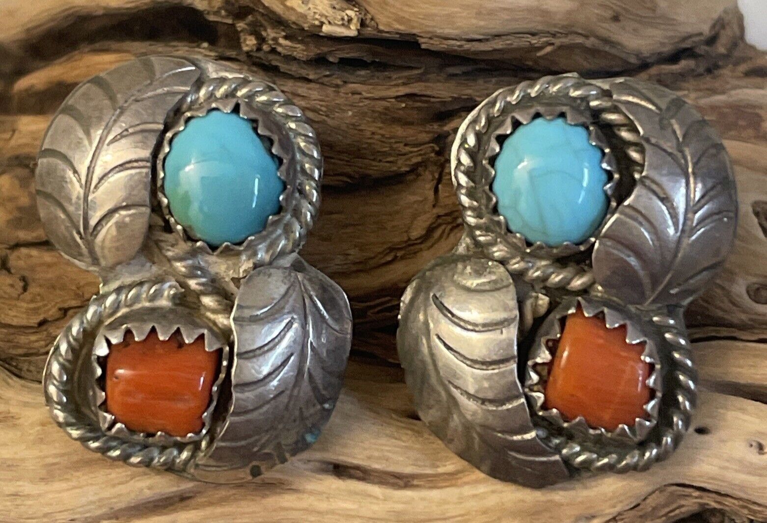 VINTAGE NATIVE AMERICAN ~ STERLING SILVER TURQUOISE & CORAL ~ CLIP EARRINGS