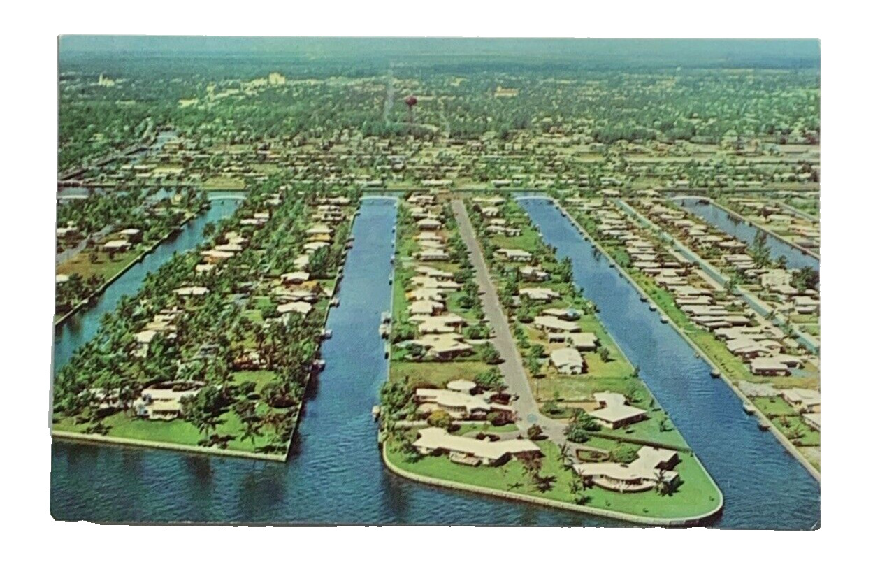 New Island Homes in the Venice of America Fort Lauderdale Florida Postcard