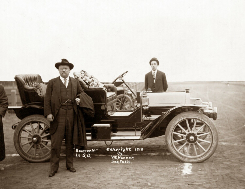 1910 Theodore Roosevelt in South Dakota Vintage Photograph 8.5\