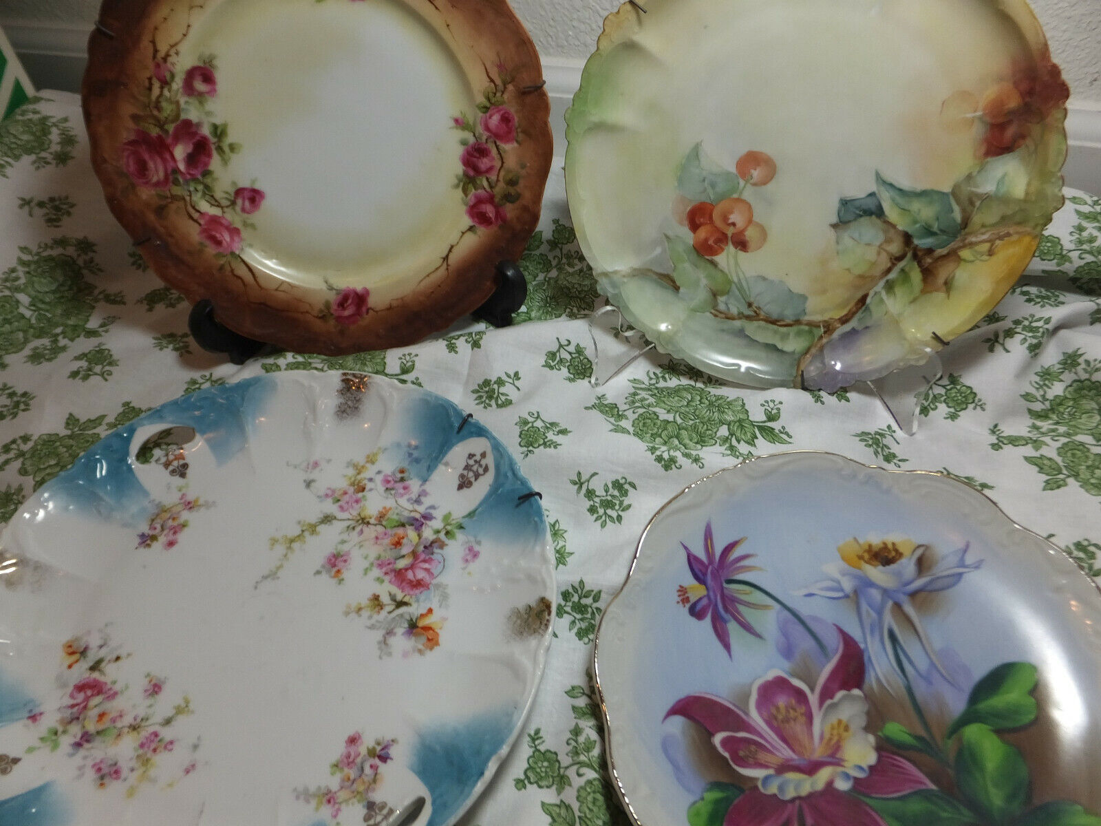 Unique set of 4 collectable floral plates multi brands set#2