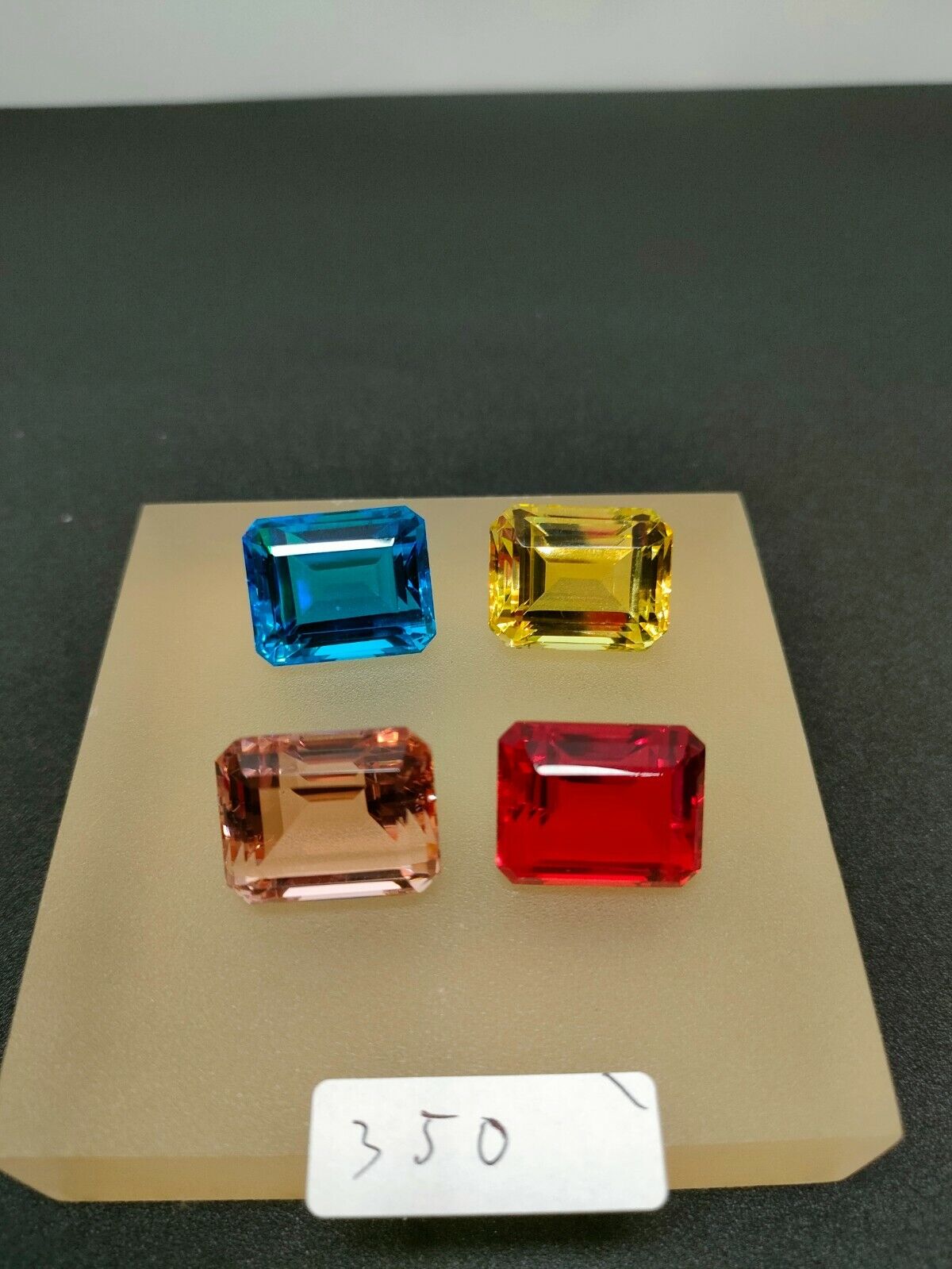Andara Crystal Square Cutting 25mm 4pc in 4 color (350)